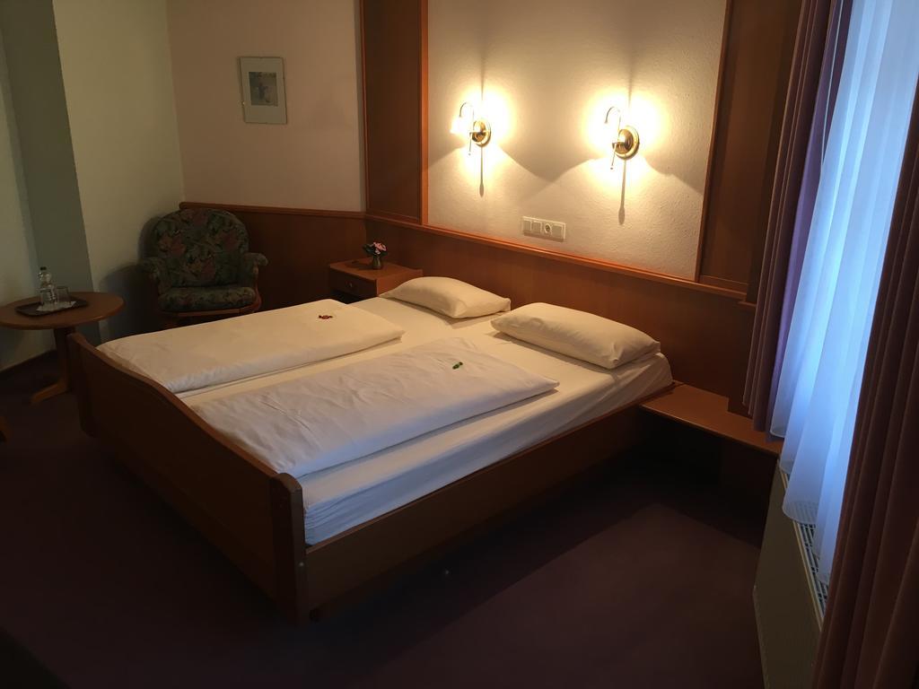 Hotel Zur Buche Bockhorn  Buitenkant foto